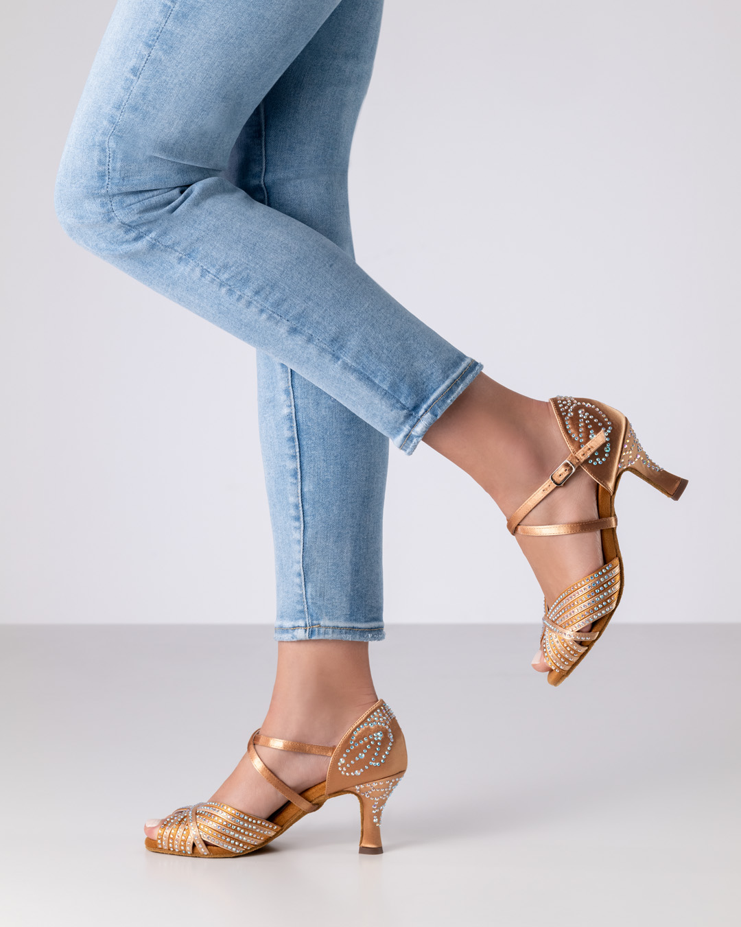 Mireille Bronzefarbene Tanzsandale mit Strasssteinchen von Anna Kern mit 6 cm Flare Absatz