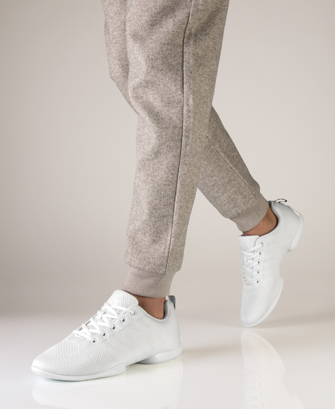 Sneaker 4060 Weißer Suny Tanzsneaker 4060 mit geteilter Sohle.