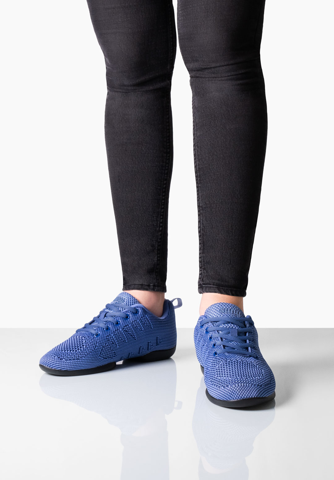 Suny by Anna Kern Damen Tanzsneaker 185, Hellblau, geteilte Sohle, geeignet für alle Tanzböden, drinnen und draußen.