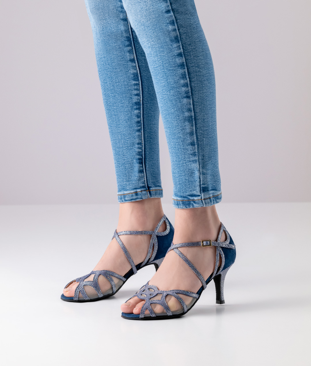 Blau-glitzernde offene Tanzschuhe mit einem 7 cm Absatz von Nueva Epoca.