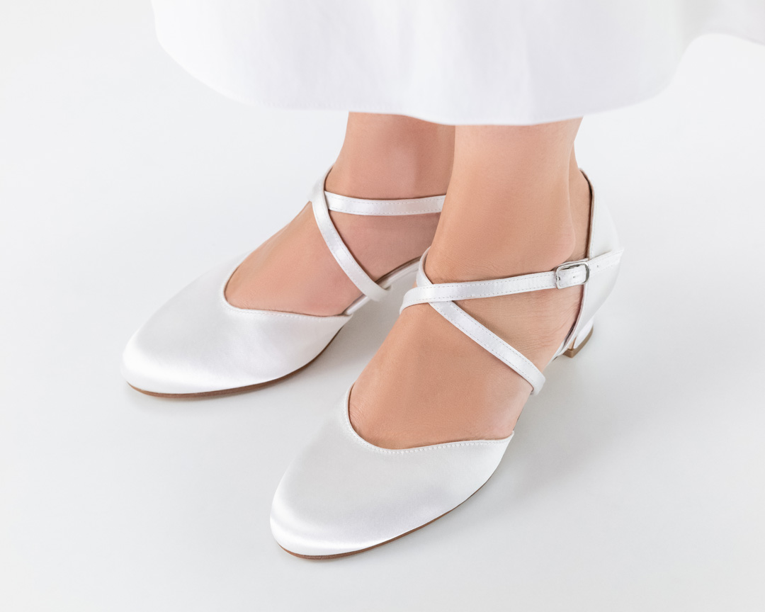 Felice Detailansicht von Werner Kern Brautschuh mit Ledersohle