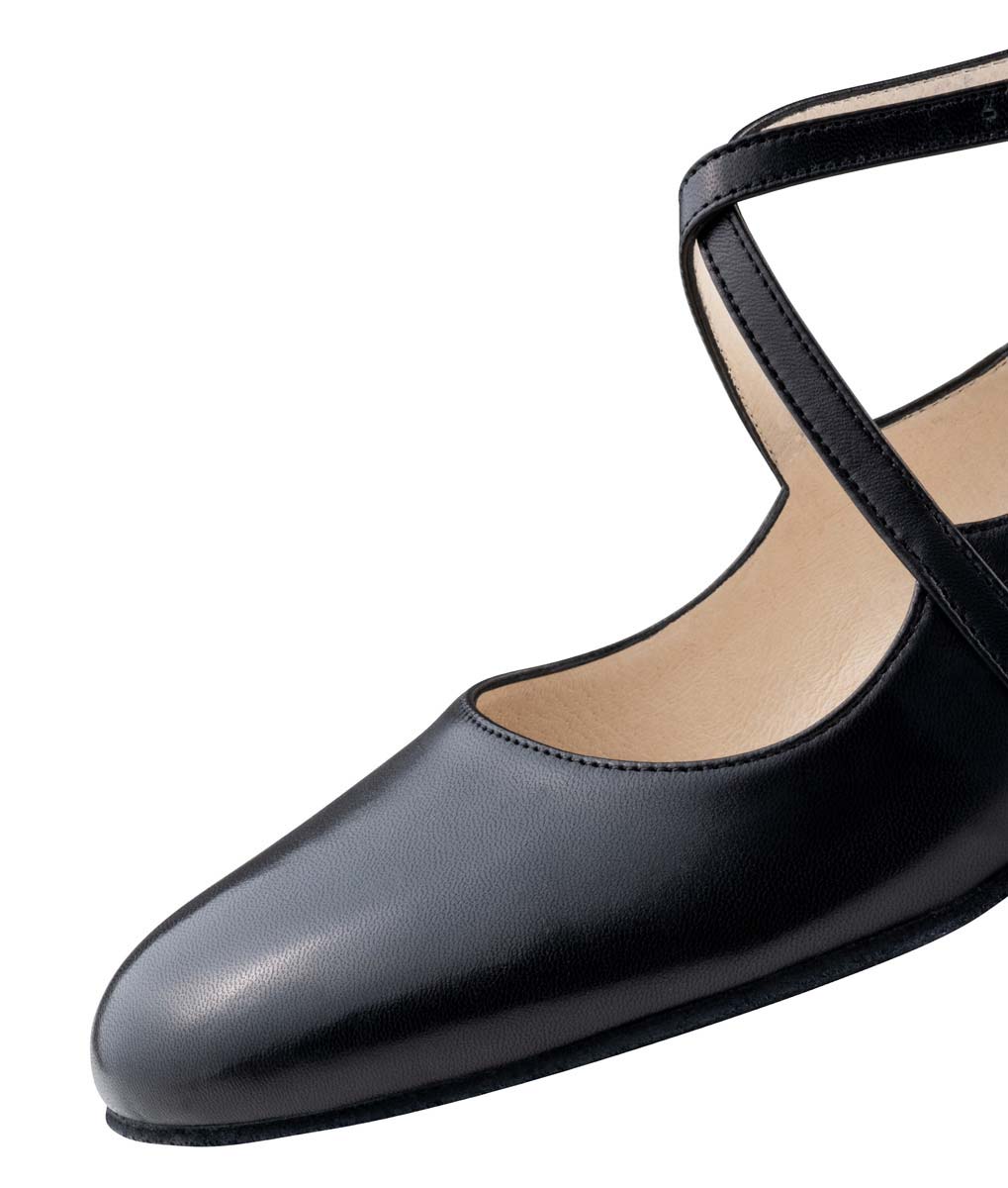 Fanny Detailansicht des vorderen bereiches vom geschlossenen Werner Kern Damentanzschuh