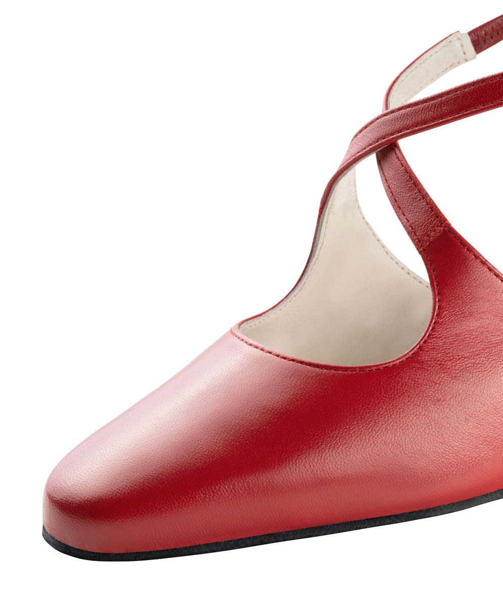Ines Kreuzriemchen in Detailansicht von Werner Kern Damentanzschuh