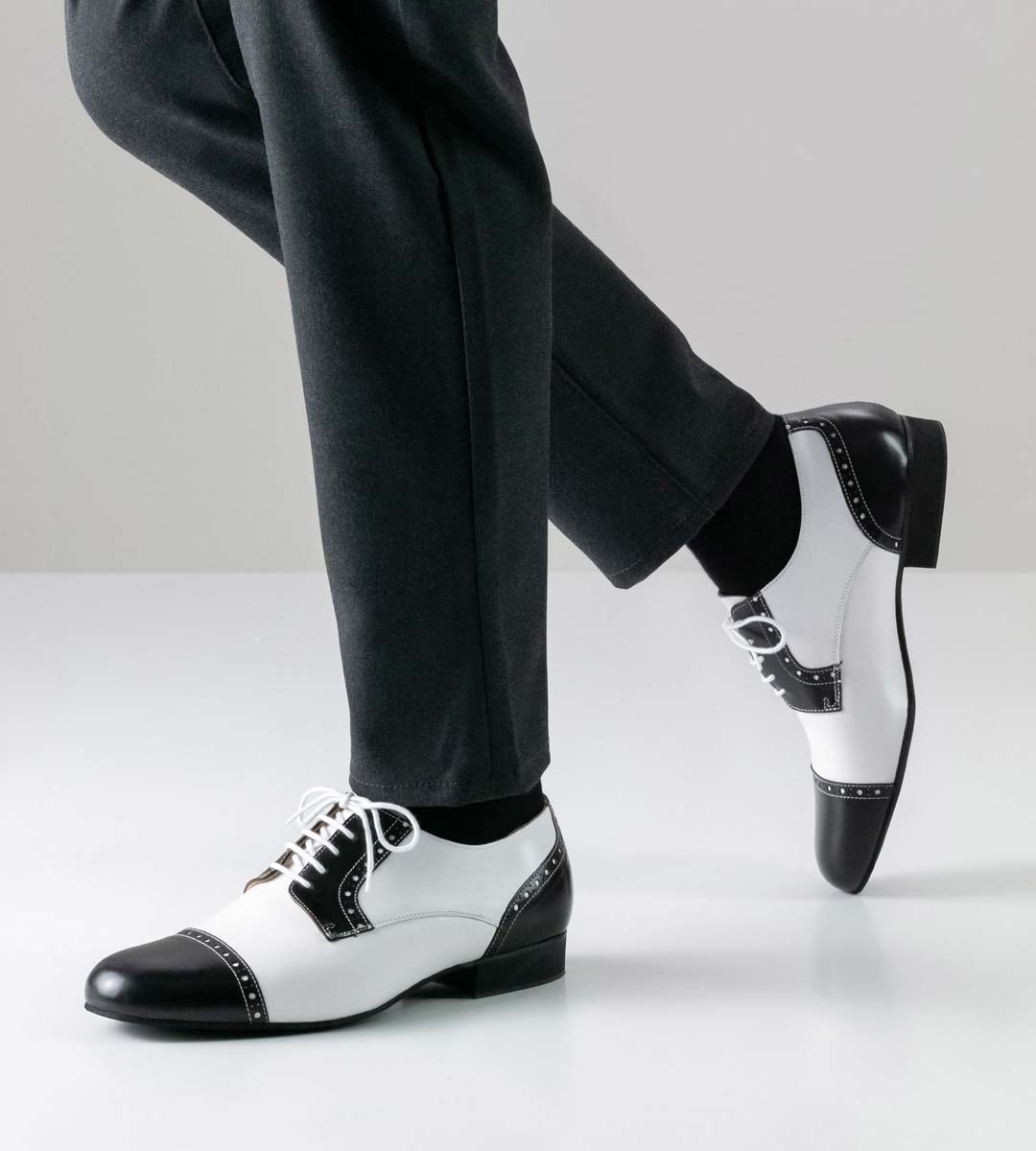 Bergamo zweifarbiger Herrentanzschuh von Werner Kern in Leder