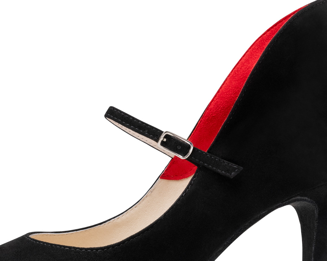 Detailansicht der rot-schwarzen Lederverarbeitung des Tanzschuhs Morgana von Werner Kern