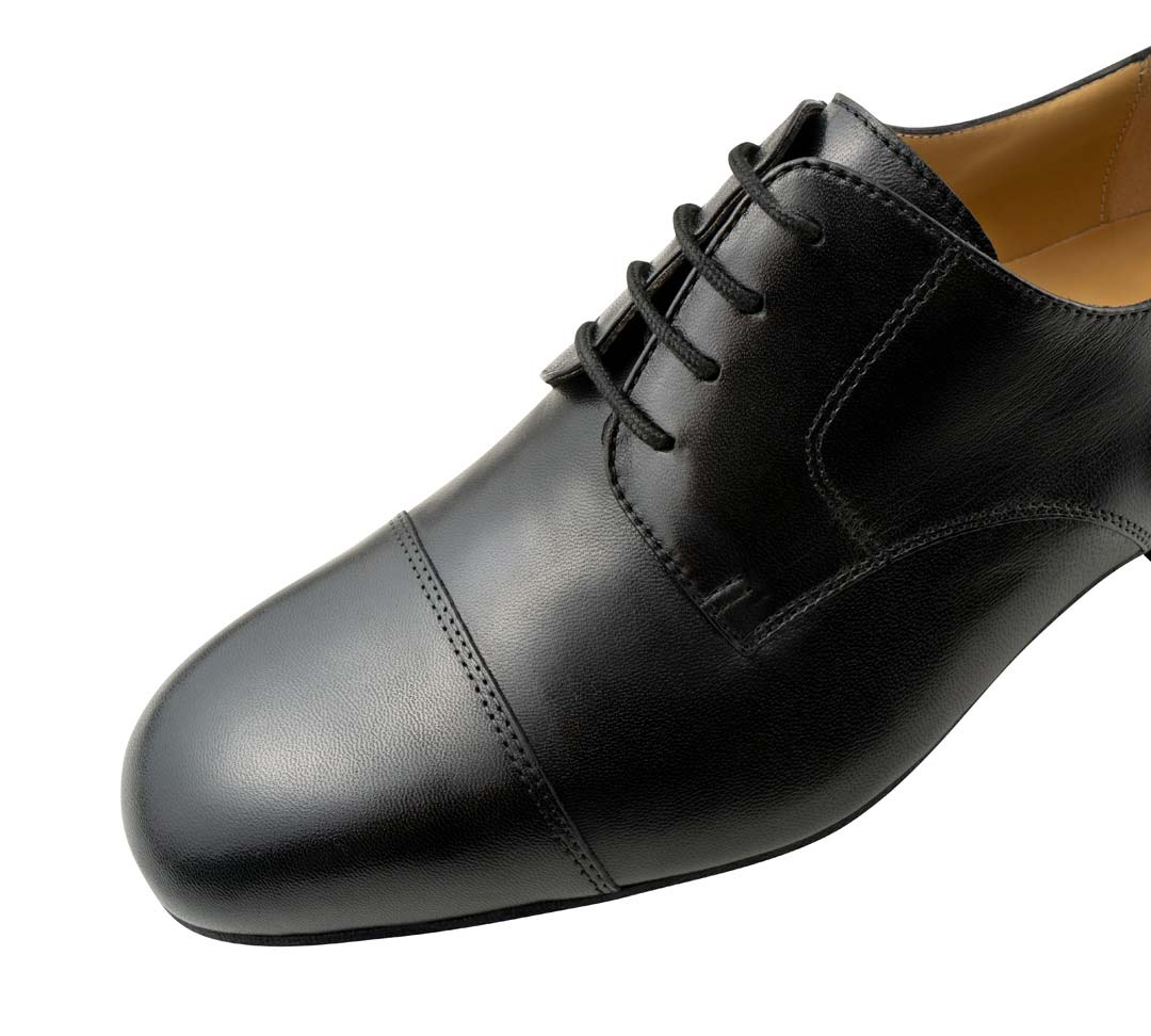 Imola Detailansicht von vorne vom schwarzem Werner Kern Herrentanzschuh