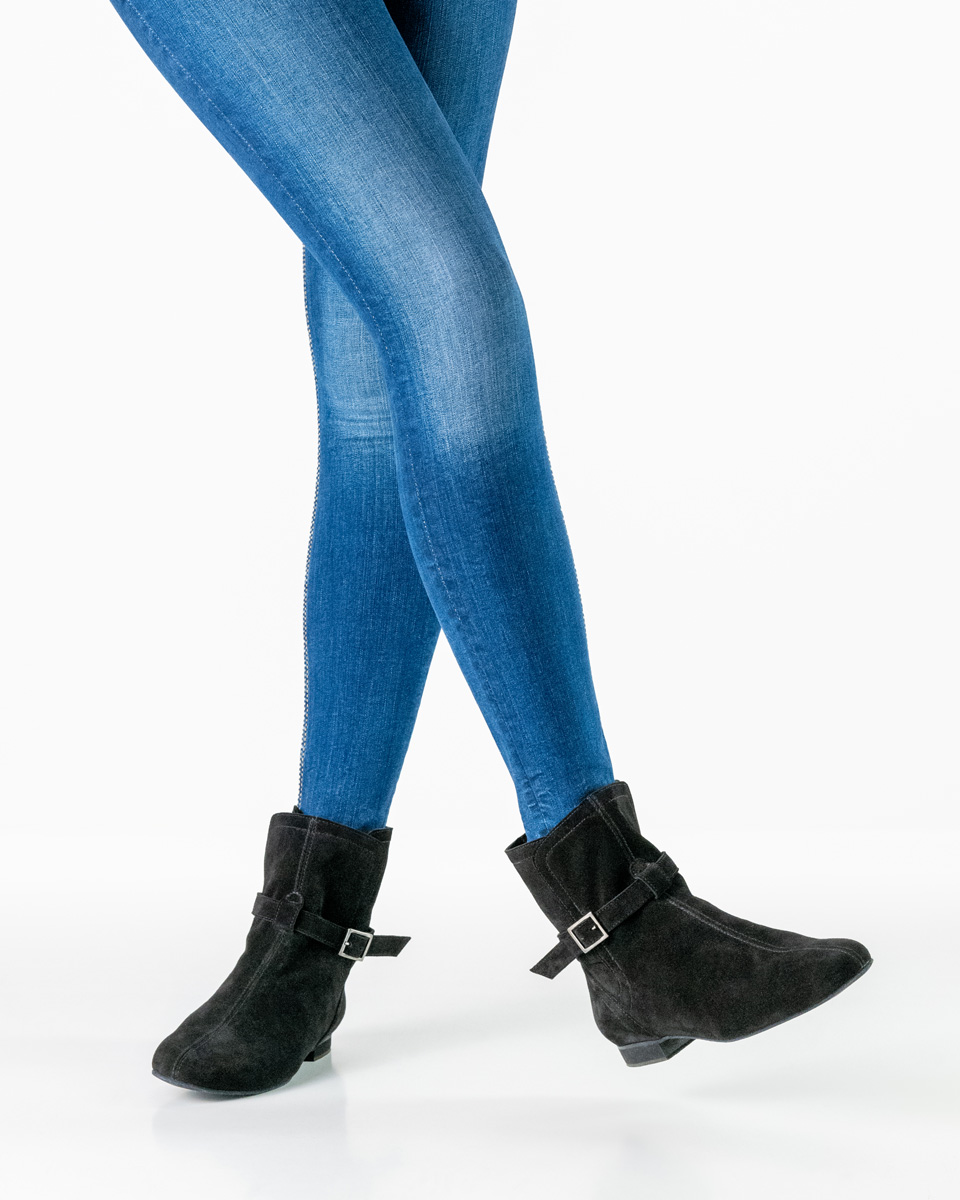 blaue Jeans in Kombination mit schwarzem Linedance Tanzstiefel von Werner Kern