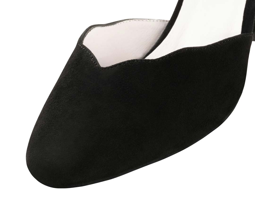 572 Detailansicht von Anna Kern Damentanzschuh von vorne