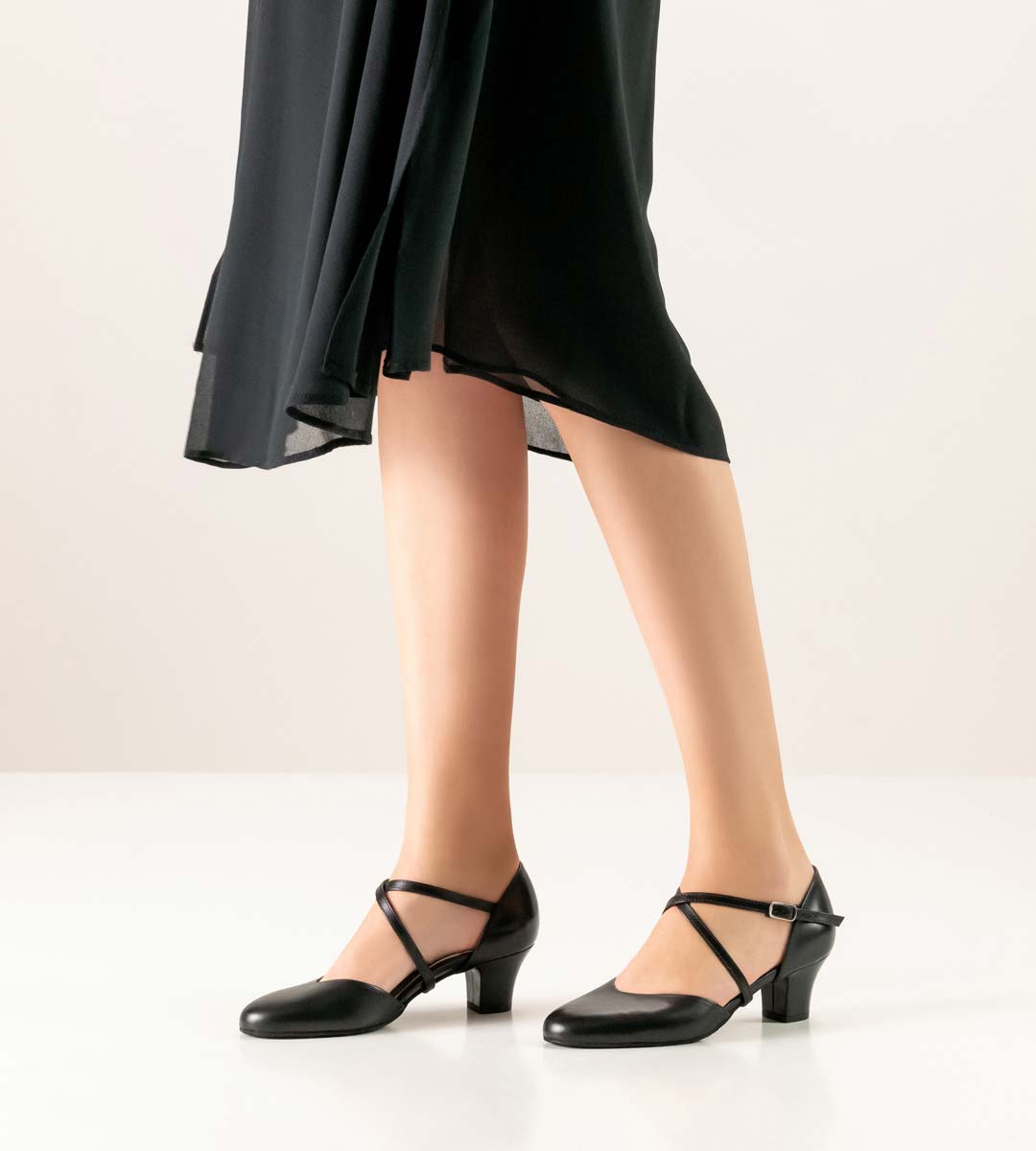 Debby schwarzer Werner Kern Damentanzschuh mit Ristriemchen