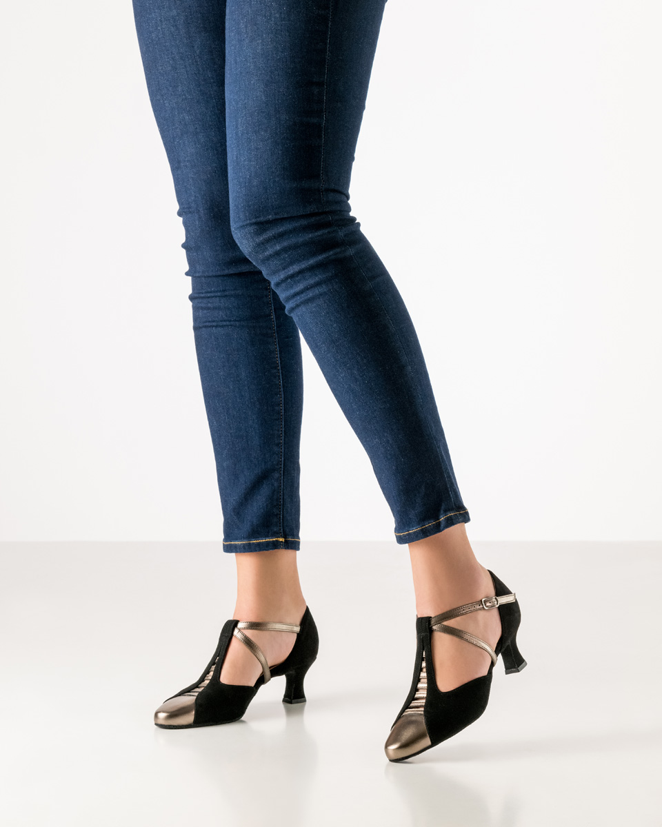 Damen Tanzschuh für sicheren Auftritt - Werner Kern Pippa in schwarzem Samtziegenleder und antikem Nappaleder, trendig und superbequem mit zeitlosem Look