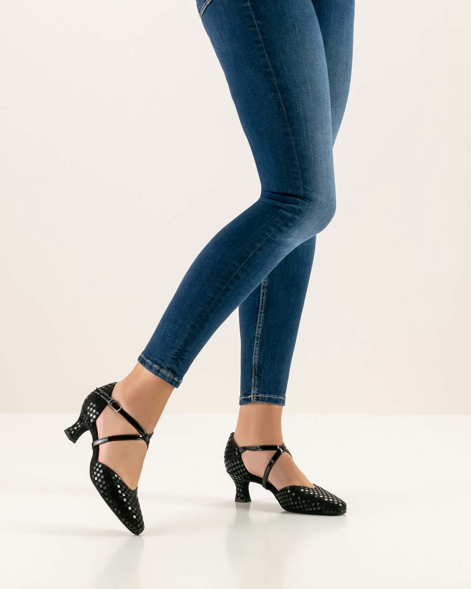Patty blaue Jeans in Verbindung mit 5,5 cm hohem Werner Kern Damentanzschuh