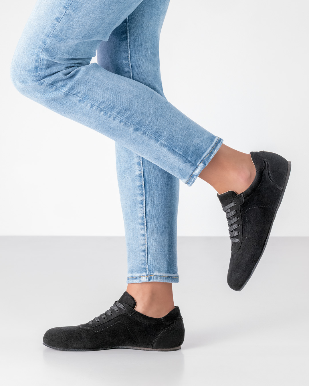 Madison - COMING SOON Barfußschuh mit Tanzledersohle fürs Tanztraining aus schwarzem Velourleder von Werner Kern