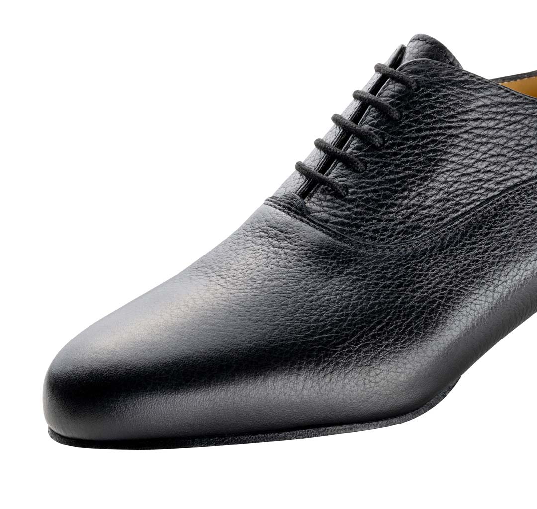 Monza Detailansicht vom Werner Kern Herrentanzschuh mit 5-fach Schnürung