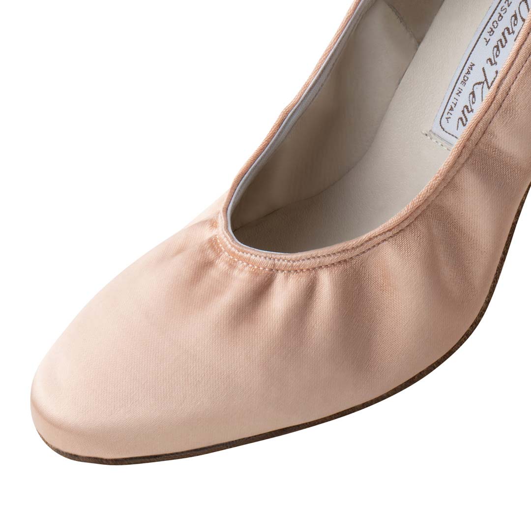 Laura Ansicht als Detail von Werner Kern Damentanzschuh von Vorne