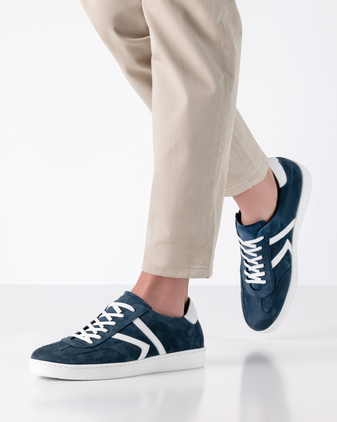 Salerno - COMING SOON Tanzsneaker Allrounder in dunkelblauem Velourleder und herausnehmbarer Innensohle von Werner Kern