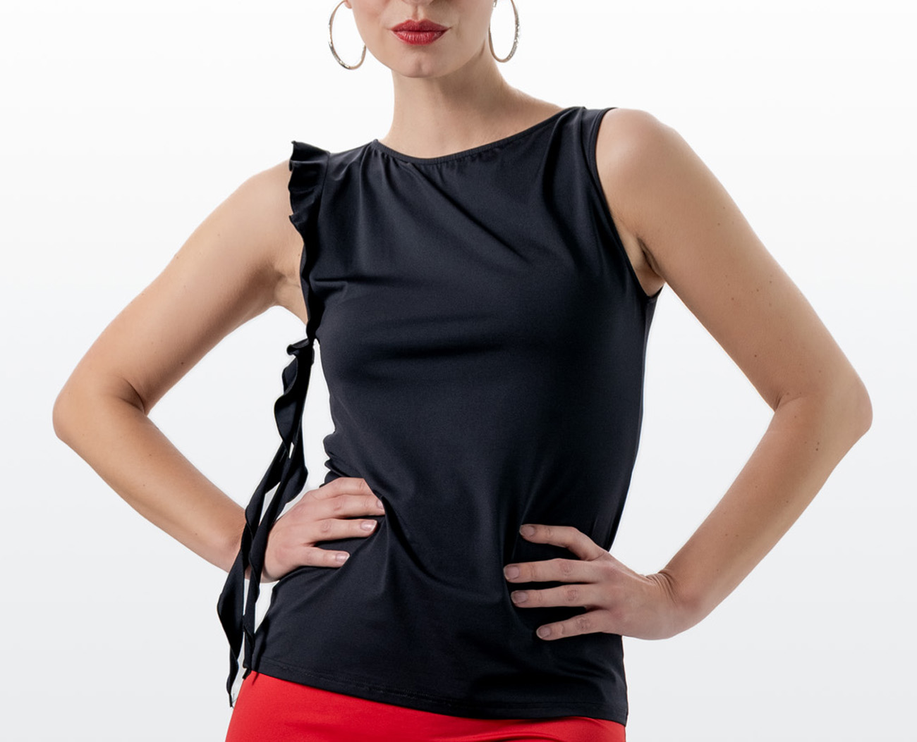 Schwarzes, schmales Tanztop mit Rüschenärmel rechts von Werner Kern