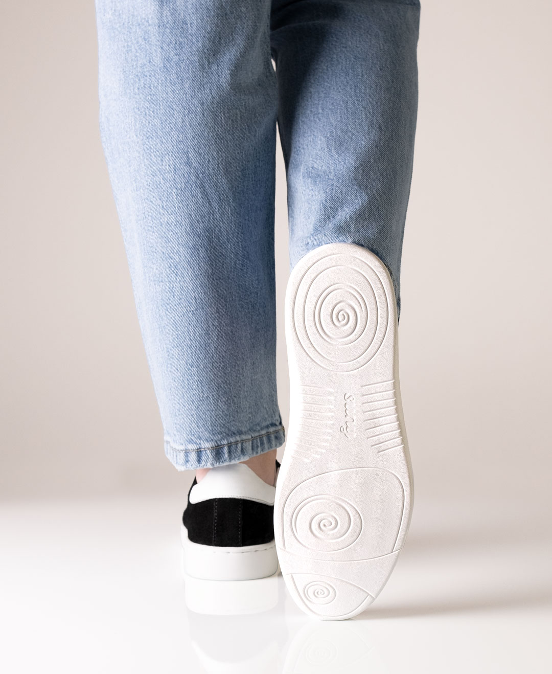 Schwarzer Tanzsneaker für Damen zum Tanzen auf allen Böden