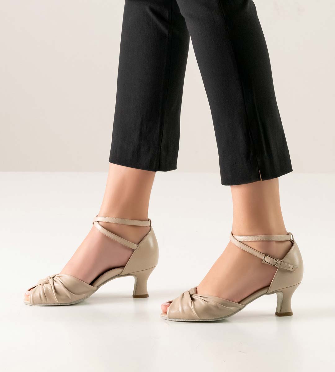 Ruth bequemer Werner Kern Damentanzschuh in beige