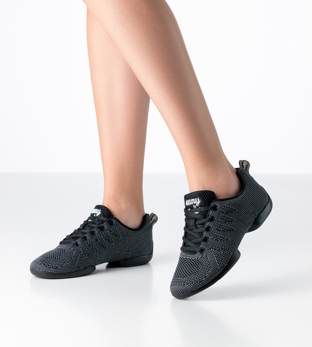 Sneaker 150 in grau schwarz Damensneaker in grau schwarzem Knitting Material