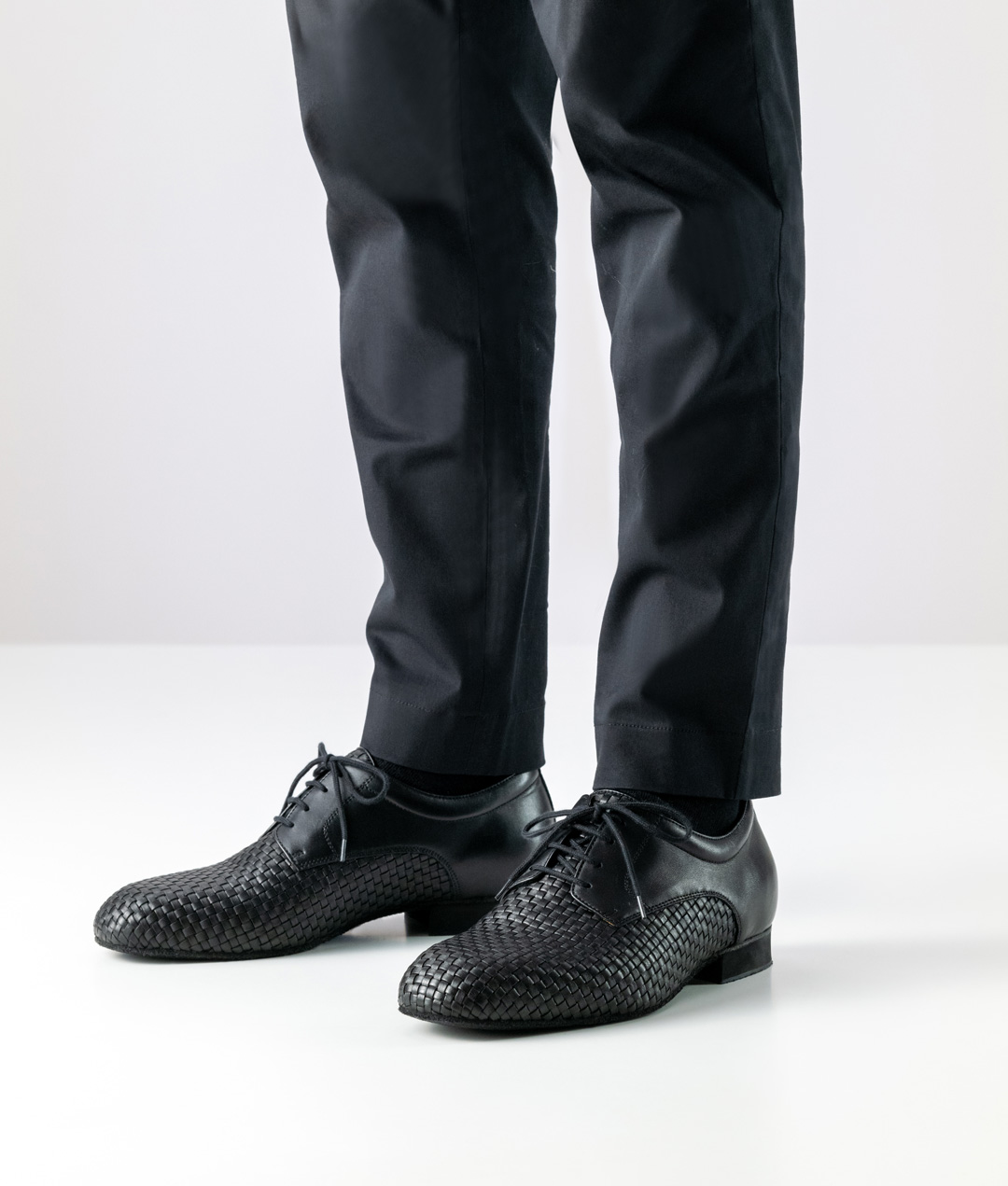 Tanzschuh für Herren von Werner Kern in geflochtenem schwarzem Nappaleder für breite Füße