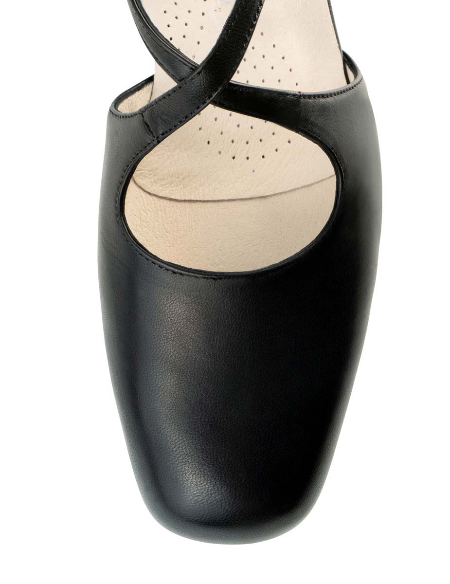 Ines Detailansicht von schwarzem geschlossenem Werner Kern Damentanzschuh