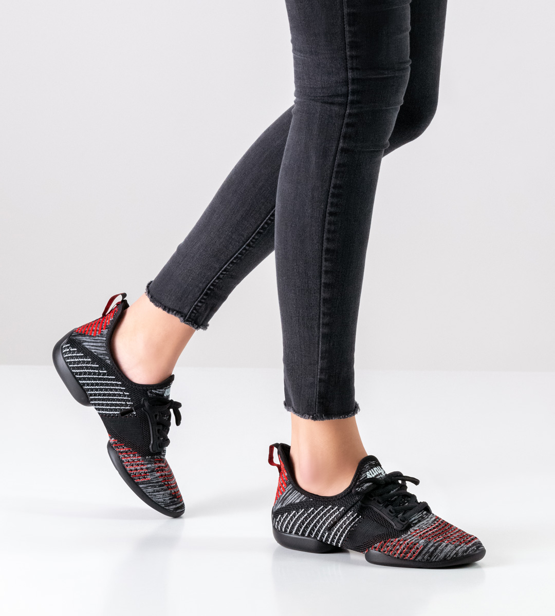 Damentanz-Sneaker in schwarz-rot-weiss-grau von Suny