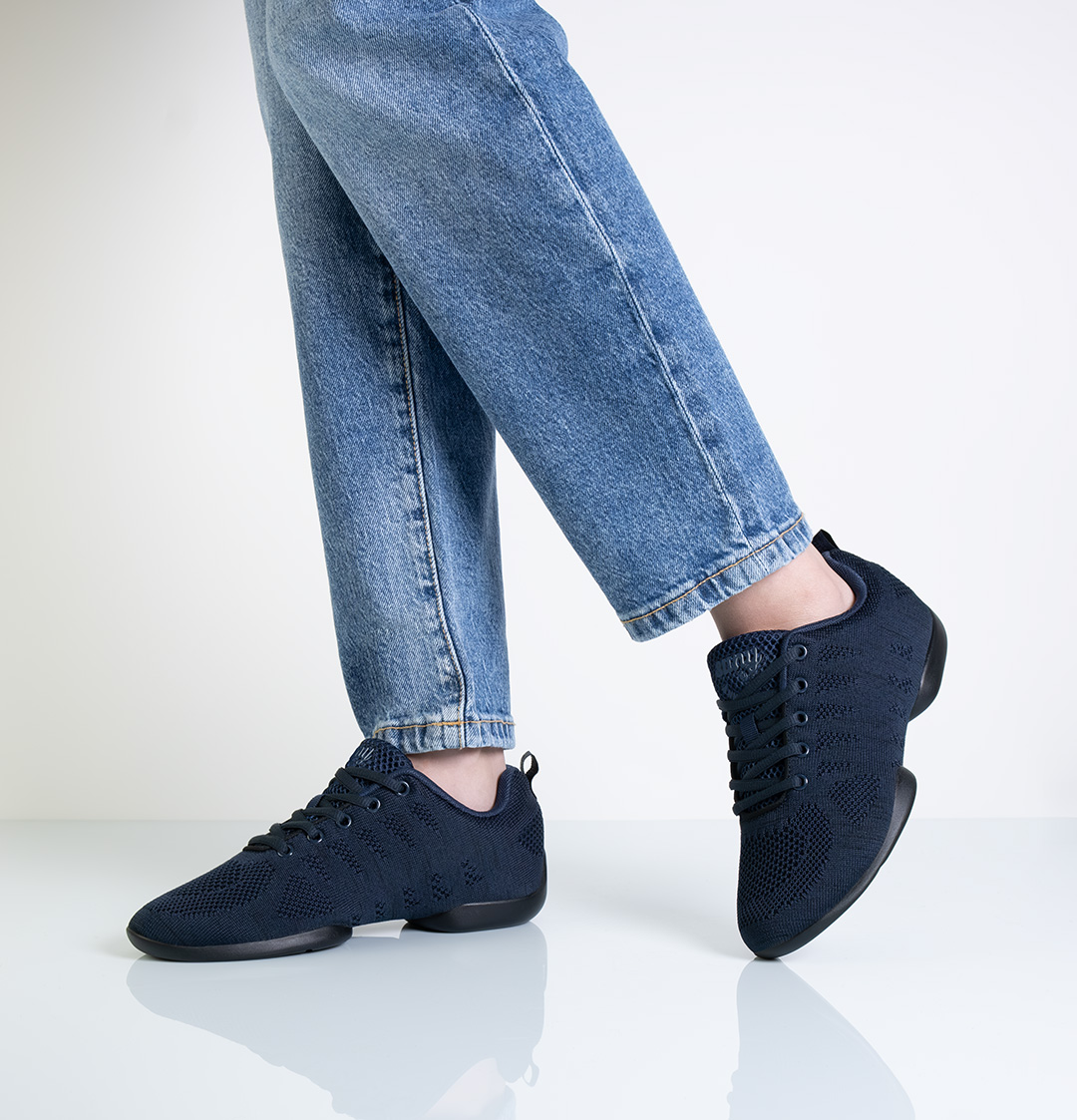 Dunkelblauer Damentanzsneaker aus elastischem Material für Linedance,Kizoma und Bachata von Suny