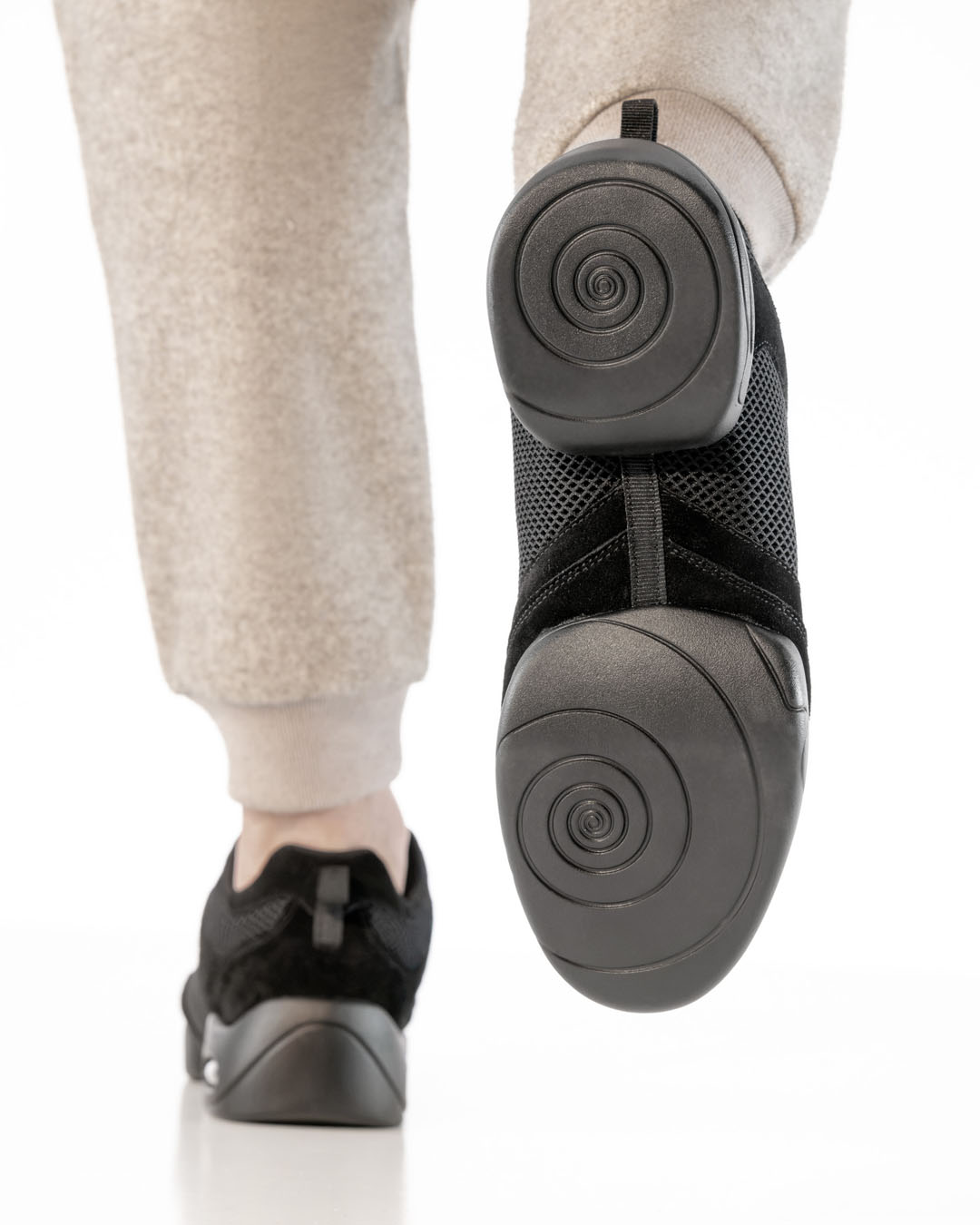Geteilte Tanzschuhsohe des Tanzsneakers 4095 für Herren in schwarz gesehen von unten