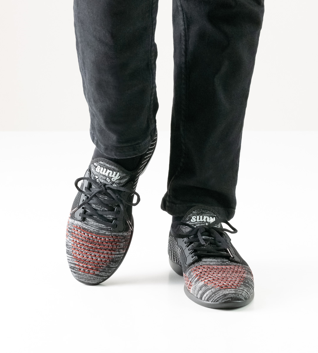 schwarz-weiss-roter Herrentanz Sneaker von Suny