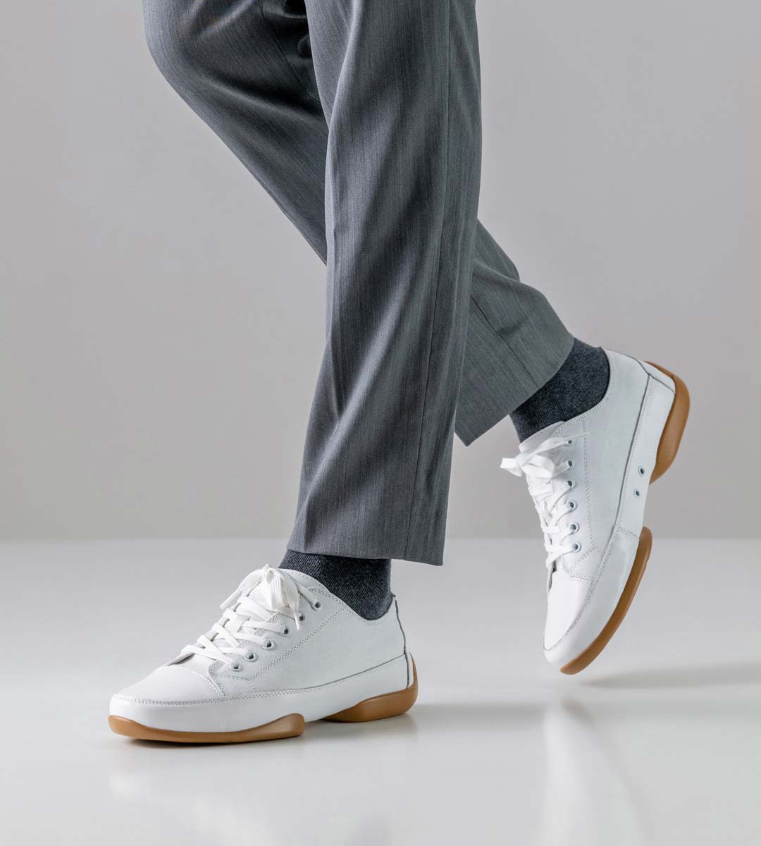 4040 Herrentanzschuh Sneaker in weiß von Suny mit geteilter Sohle